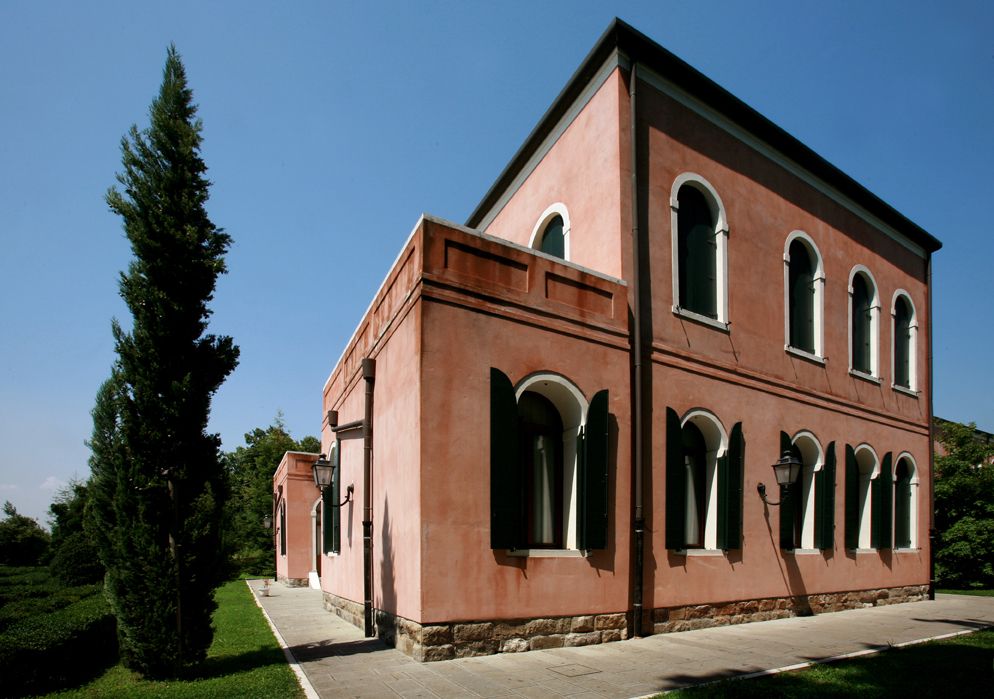 Esterno della palazzina - camere a Venezia Isola di San Servolo