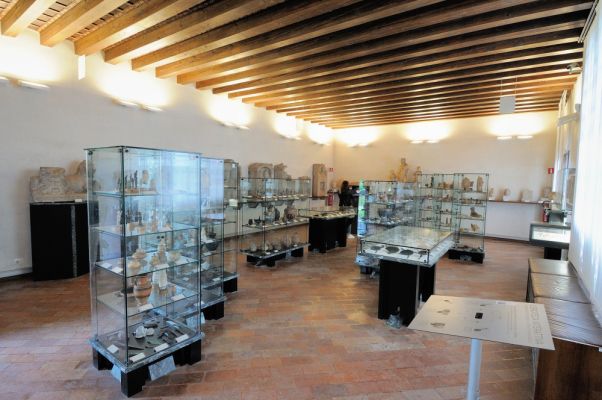 Exhibition Hall, overview – Archaeological Section, Torcello Museum, Venice